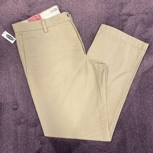 Men’s Old Navy Classic Straight Khakis 33x30